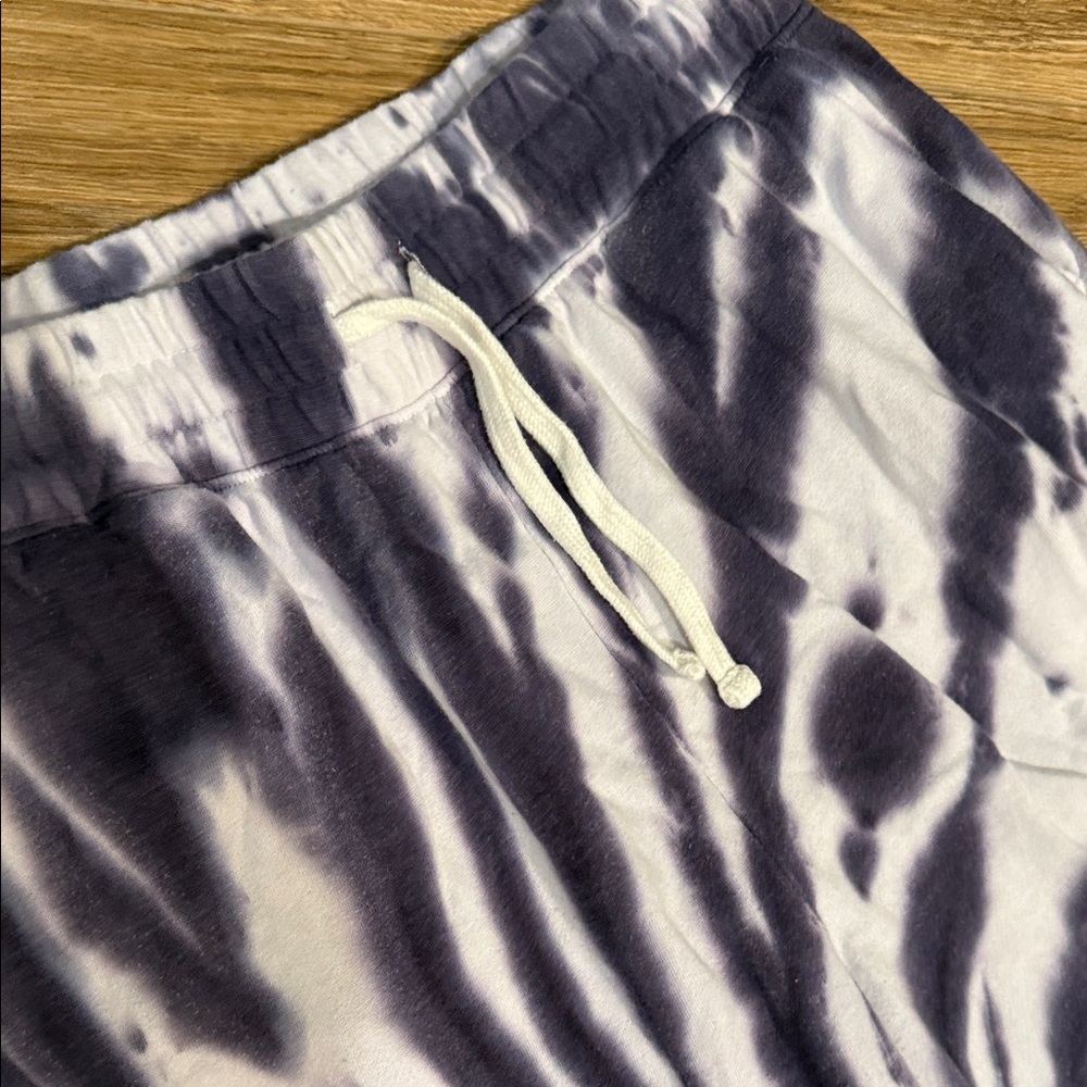 Hurley women’s Tie-Dye Jogger Pants - L - Picture 3 of 5
